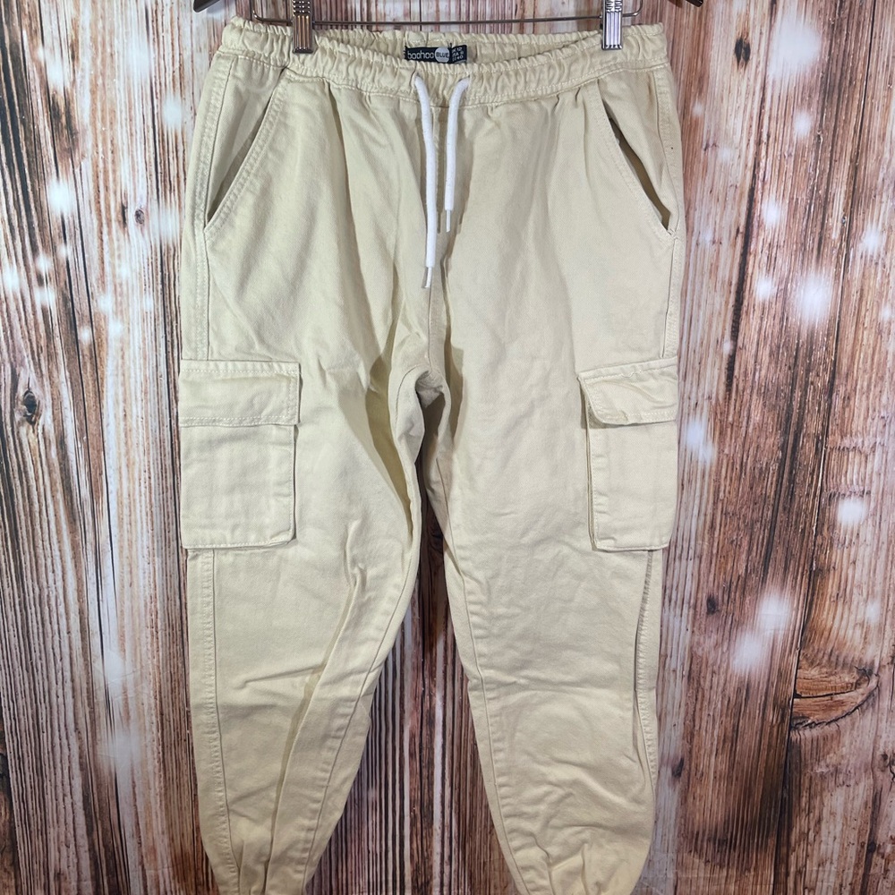 Boohoo Cream Cargo Jogger Jeans Womens 8